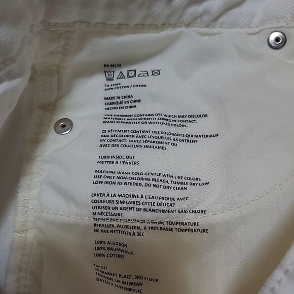 Urban Outfitters BDG High Rise Dree Cheeky Size 28W White Studded Denim Shorts - Picture 8 of 12